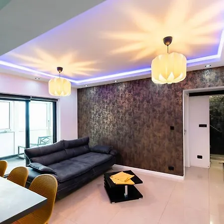 Modern 2br Apt In The City Center Апартаменти *