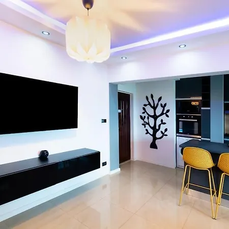 Modern 2br Apt In The City Center * Бухарест